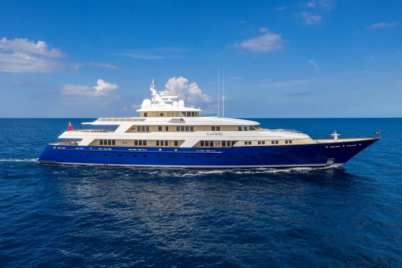 Yachts for Sale in Miami: What Buyers Need to Know Before Making an Offer