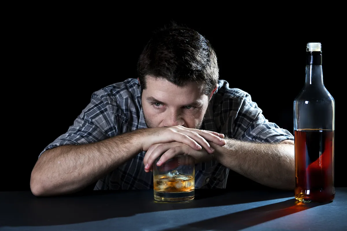 Recognizing the Early Warning Signs of Alcohol Damage