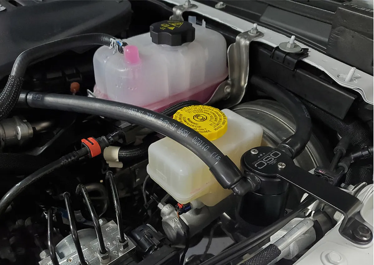 Driver Side vs. Passenger Side on the Pentastar — Why Jeep's Architecture Inverts the Conventional Wisdom