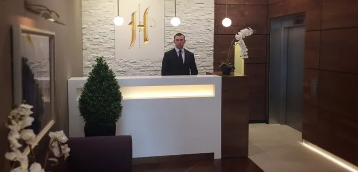 Why Every Business Needs Professional Office Security in London