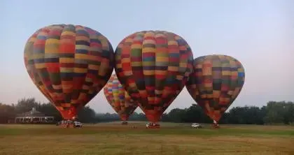 African Travel Guide to Experiencing the Magic of Hot Air Balloon Adventures in South Africa