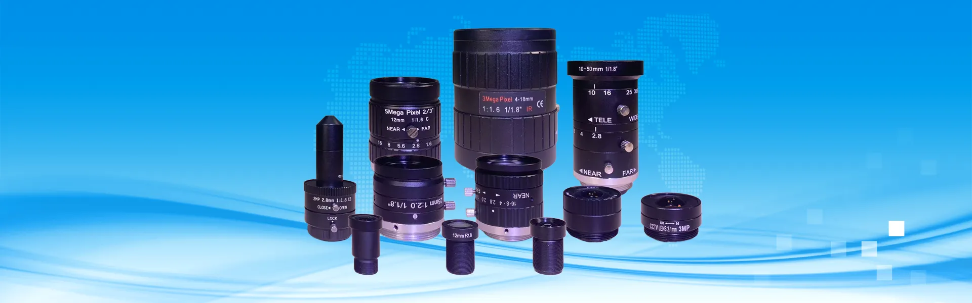 Focal length adjustable pinhole lens