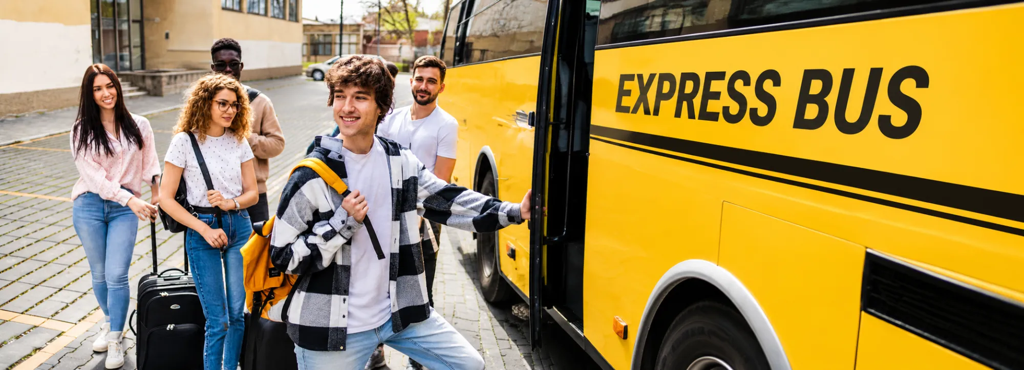 Can Coaches Accommodate Luggage and Equipment for College Trips?