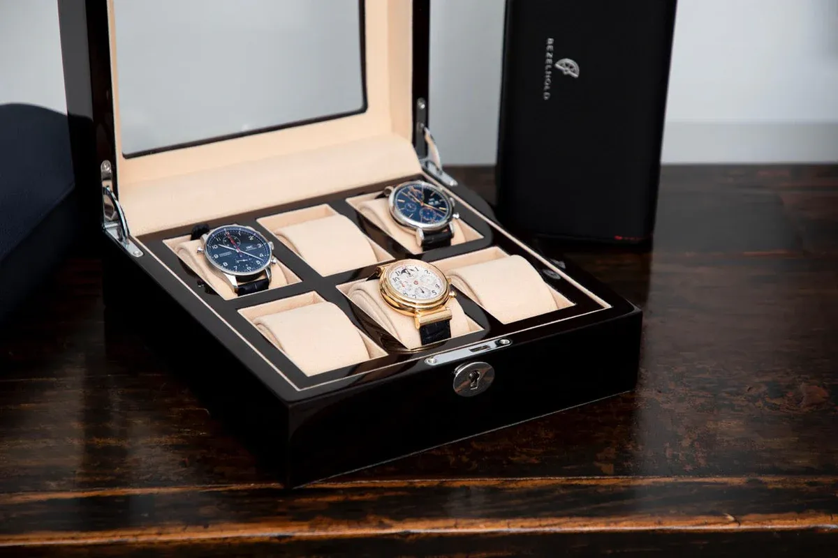 A Timeless Tribute: Why a Premium Watch Roll is the Ultimate Father's Day Gift