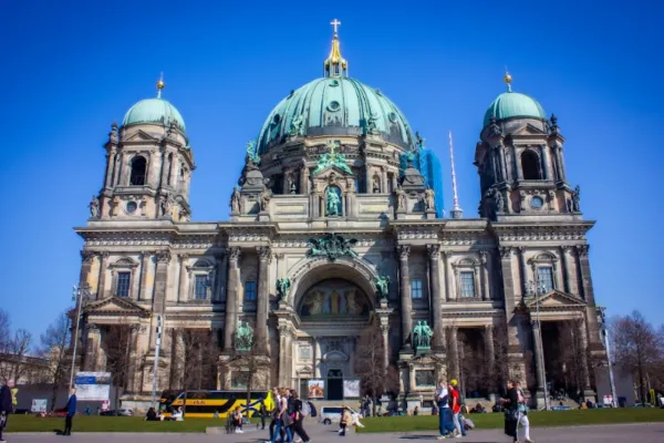 A Simple and Affordable Way to Experience Berlin