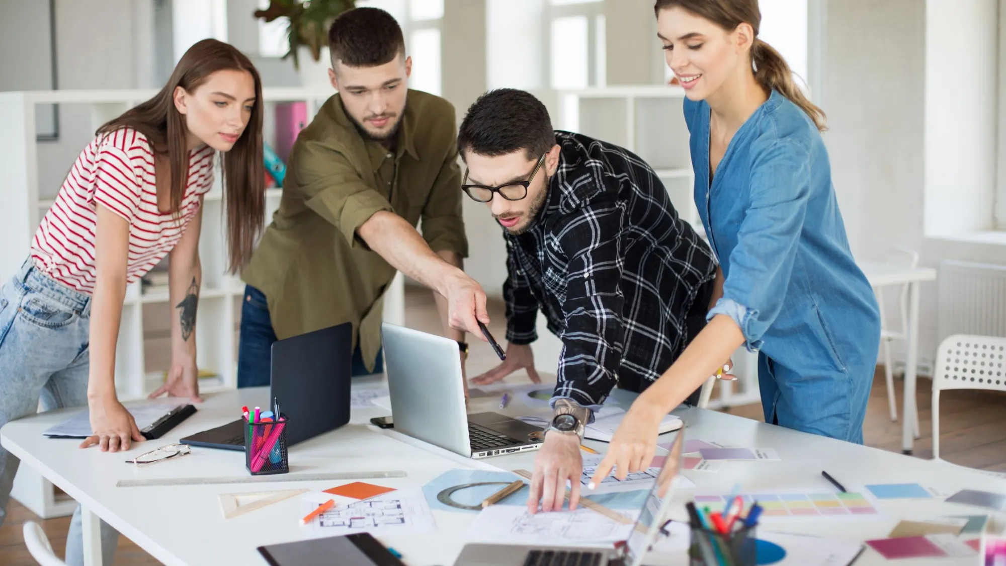 How Creative Agencies Use User-Generated Content to Boost Brand Trust?