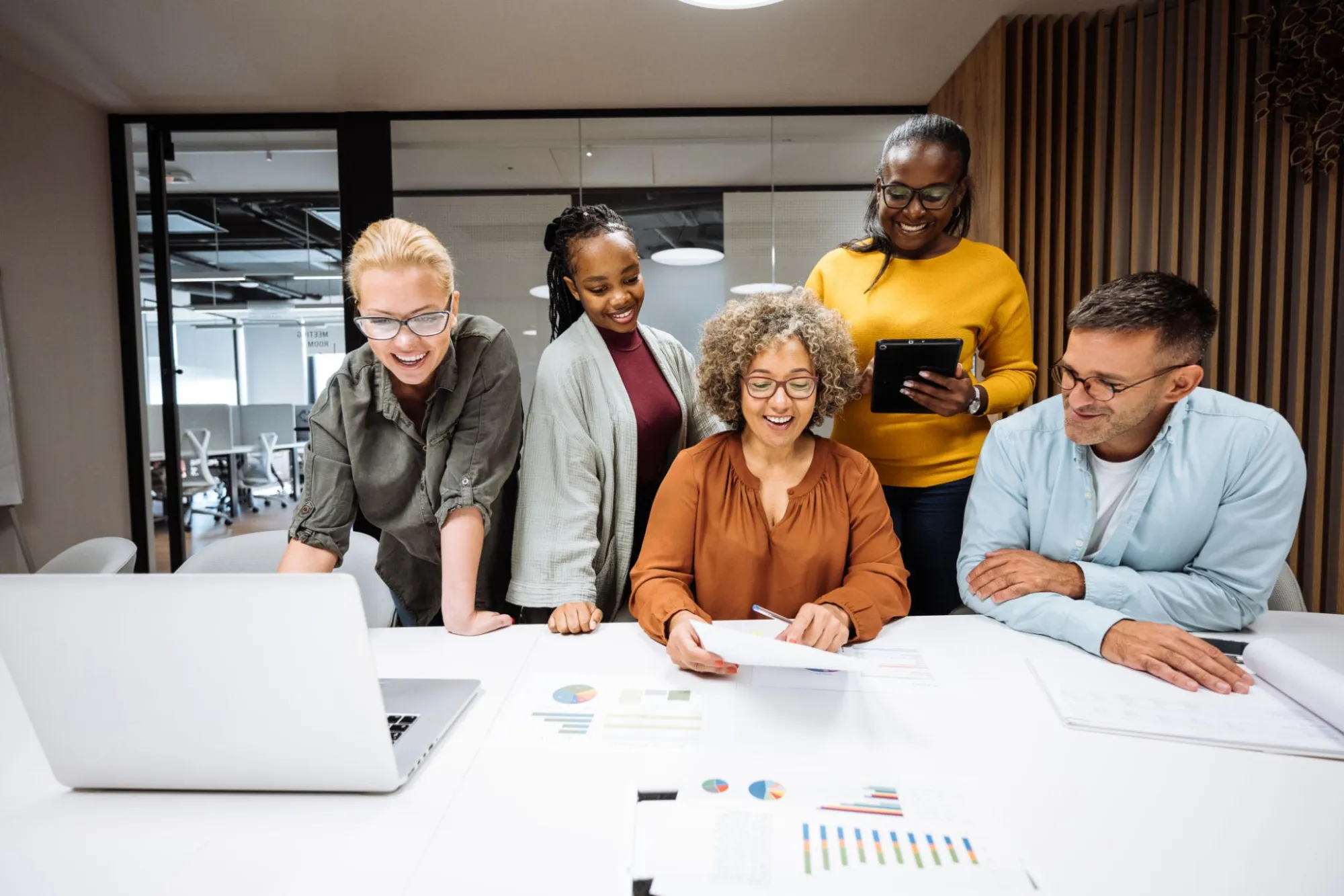 How to Find Investors for Small Businesses in Competitive Markets