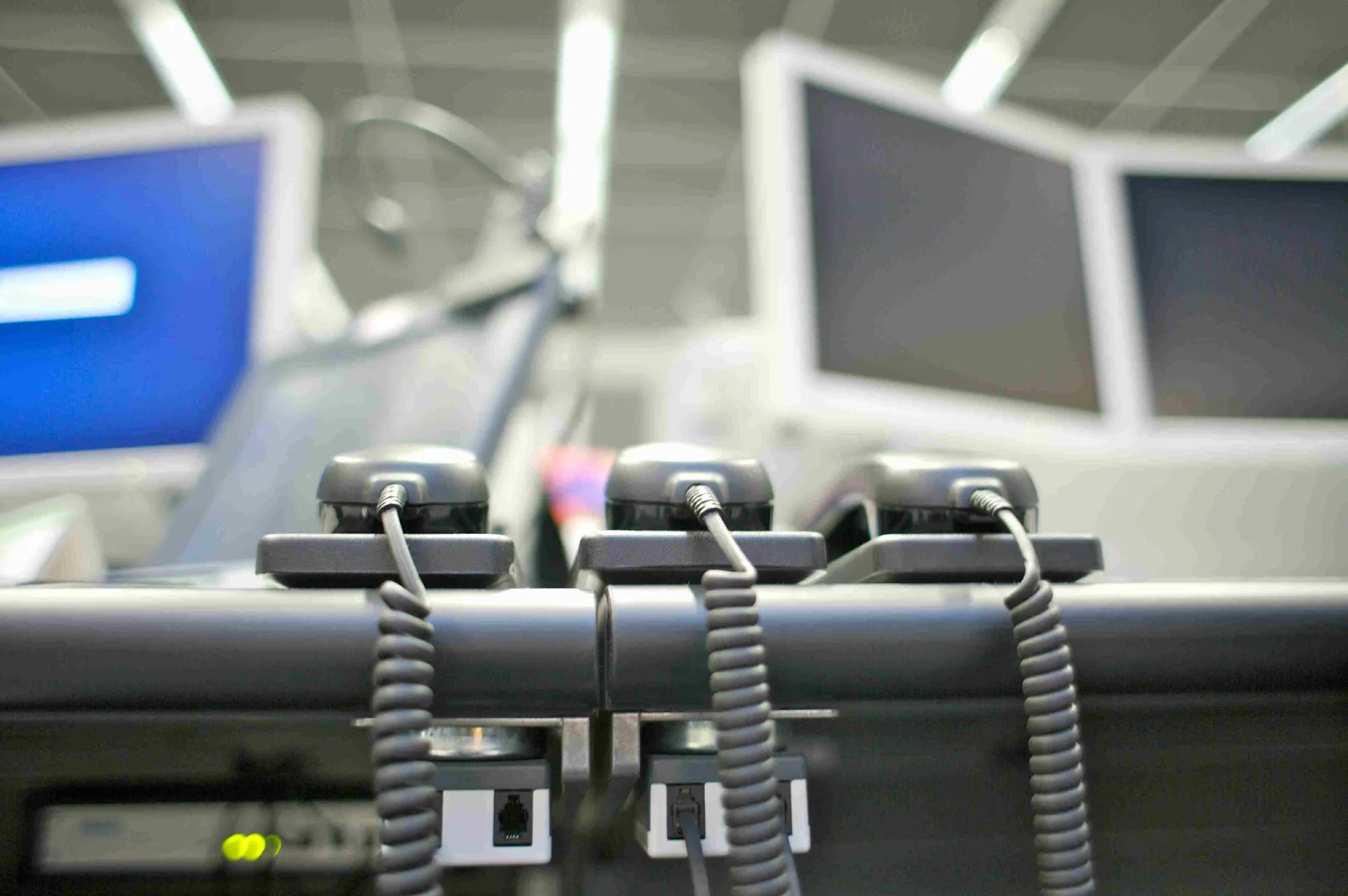 How Small Businesses Can Outshine Big Brands with VoIP