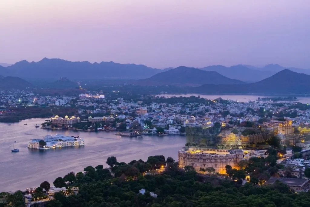 Udaipur Tourism Guide: Popular Attractions and Travel Tips Today