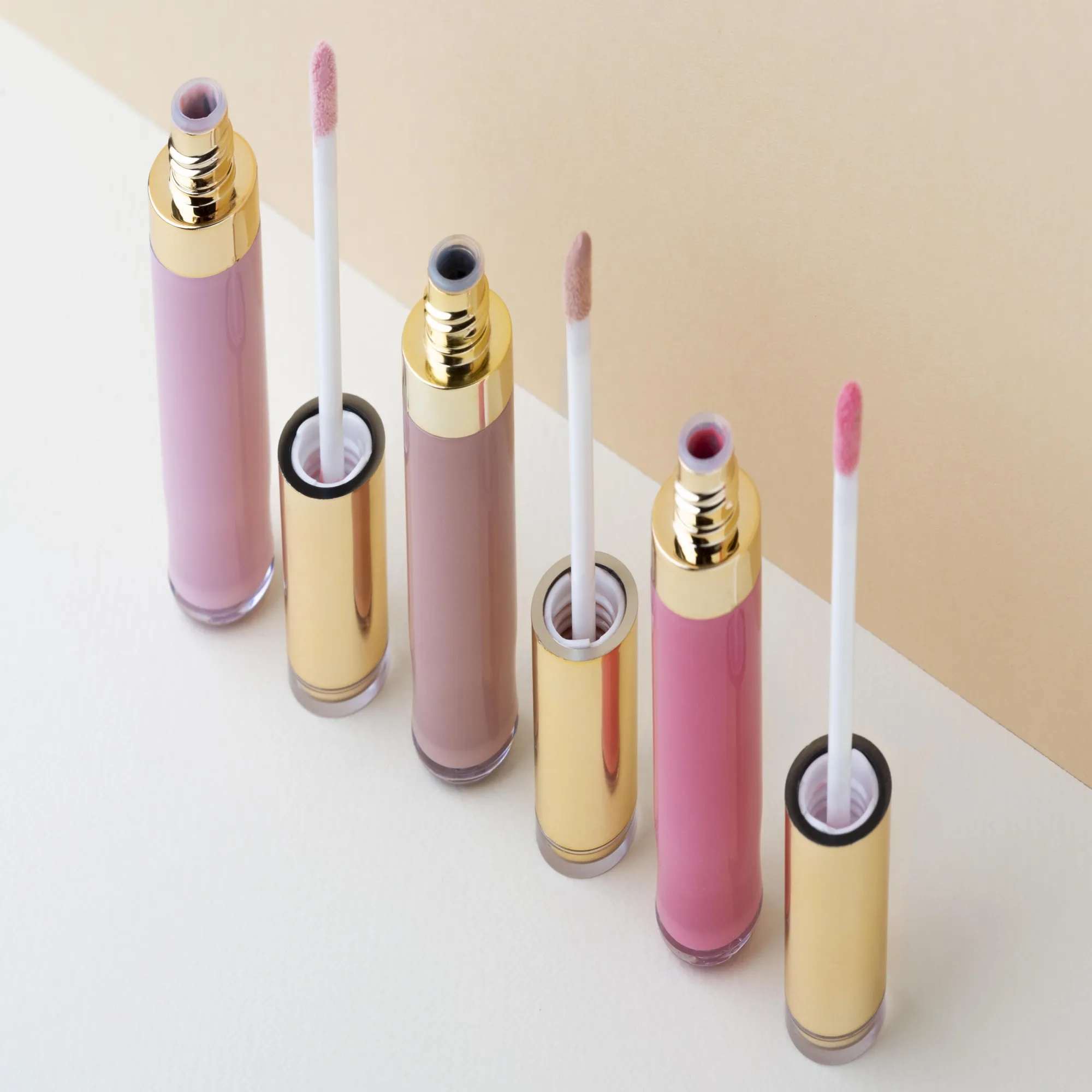 Why Lip Gloss Is Becoming a Must-Have in Modern Minimal Makeup Routines