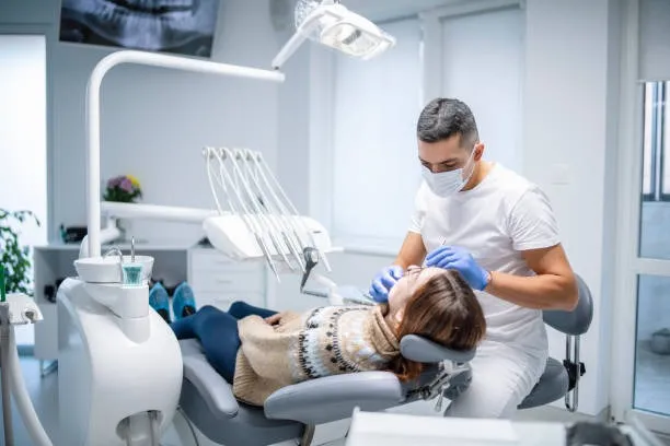 Does a Routine Dental Check-up Detect Initial Signs of Oral Cancer?