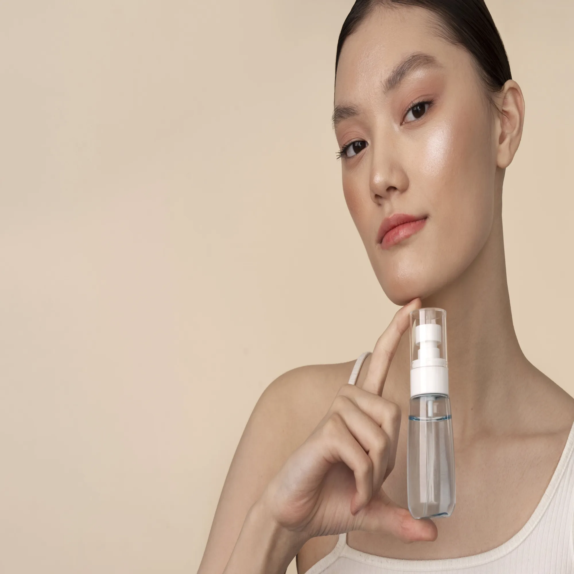 Hydrating vs Soothing Toners: Which One Works Better for Dehydrated Skin?