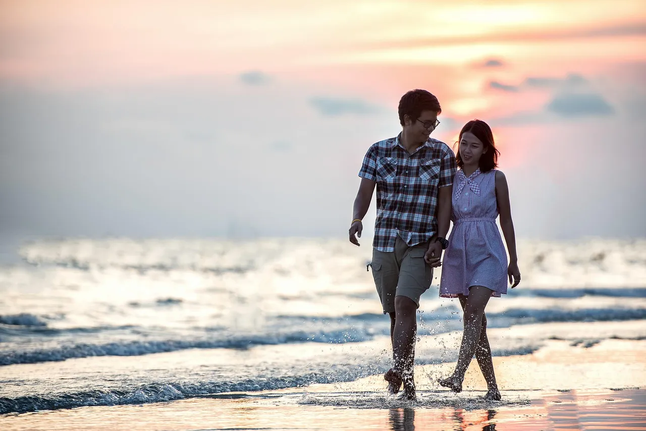 Relationship Counseling vs Spiritual Love Guidance: What Works Better?