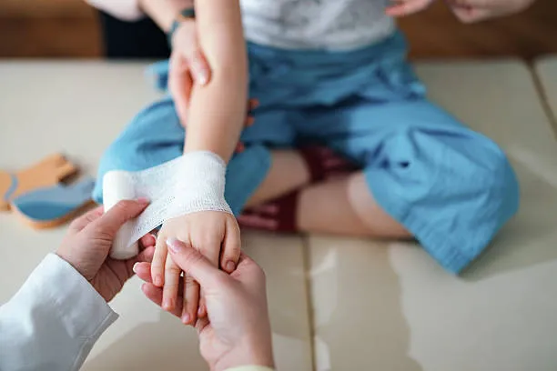 How First Aid Courses Empower Individuals to Act During Emergencies