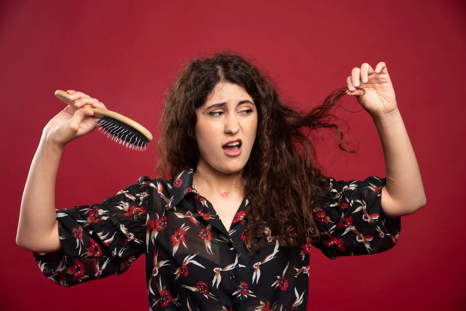 How to Eliminate Frizzy Hair and Improve Hair Health?