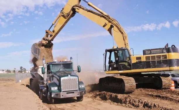 How Much Does Bank Sand Delivery Cost Per Ton or Per Truckload?
