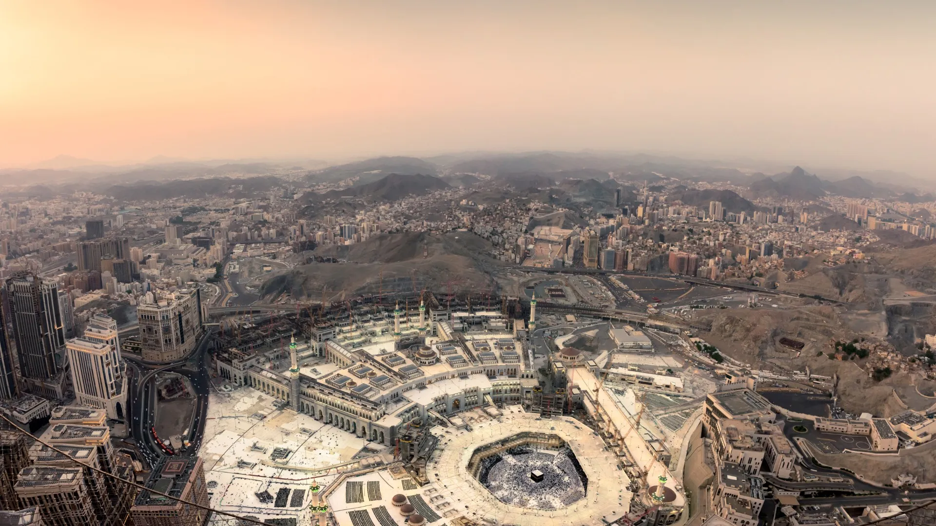 How to Choose the Best Umrah Packages From California
