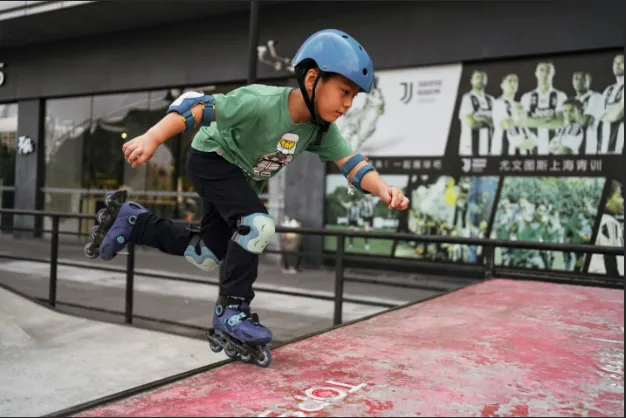 Skate Bearings for Outdoor Skating: What to Buy for Rough Pavement