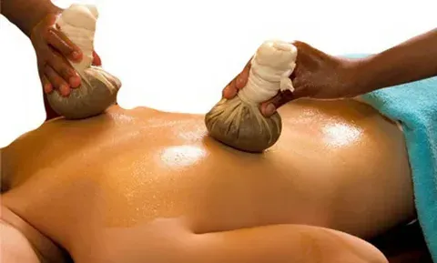 Why Ayurvedic Experts Recommend Pinda Sweda for Body Rejuvenation