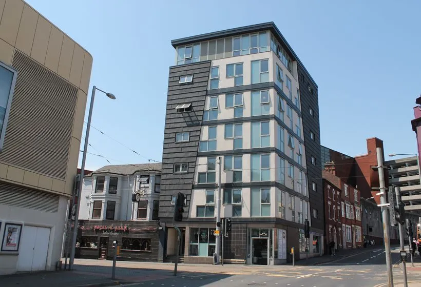 A 3-Bed Property for Students in Nottingham – Book for 2026/27