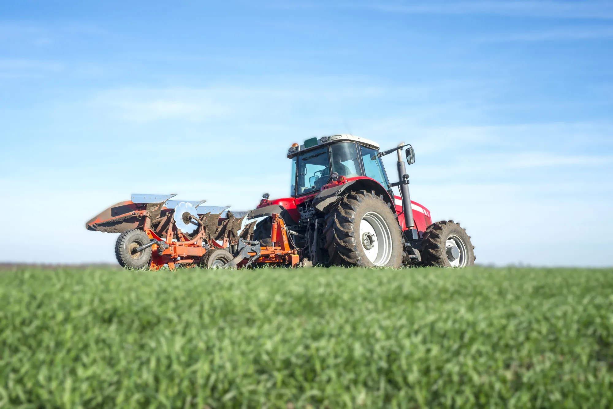 How to Choose the Right Tractor and Attachments for Your Land