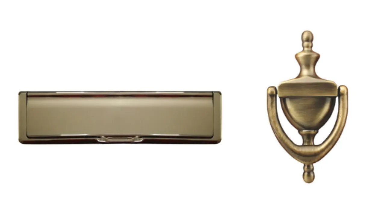 Personnalisez votre entrée avec les accessoires pour panneaux de porte en PVC