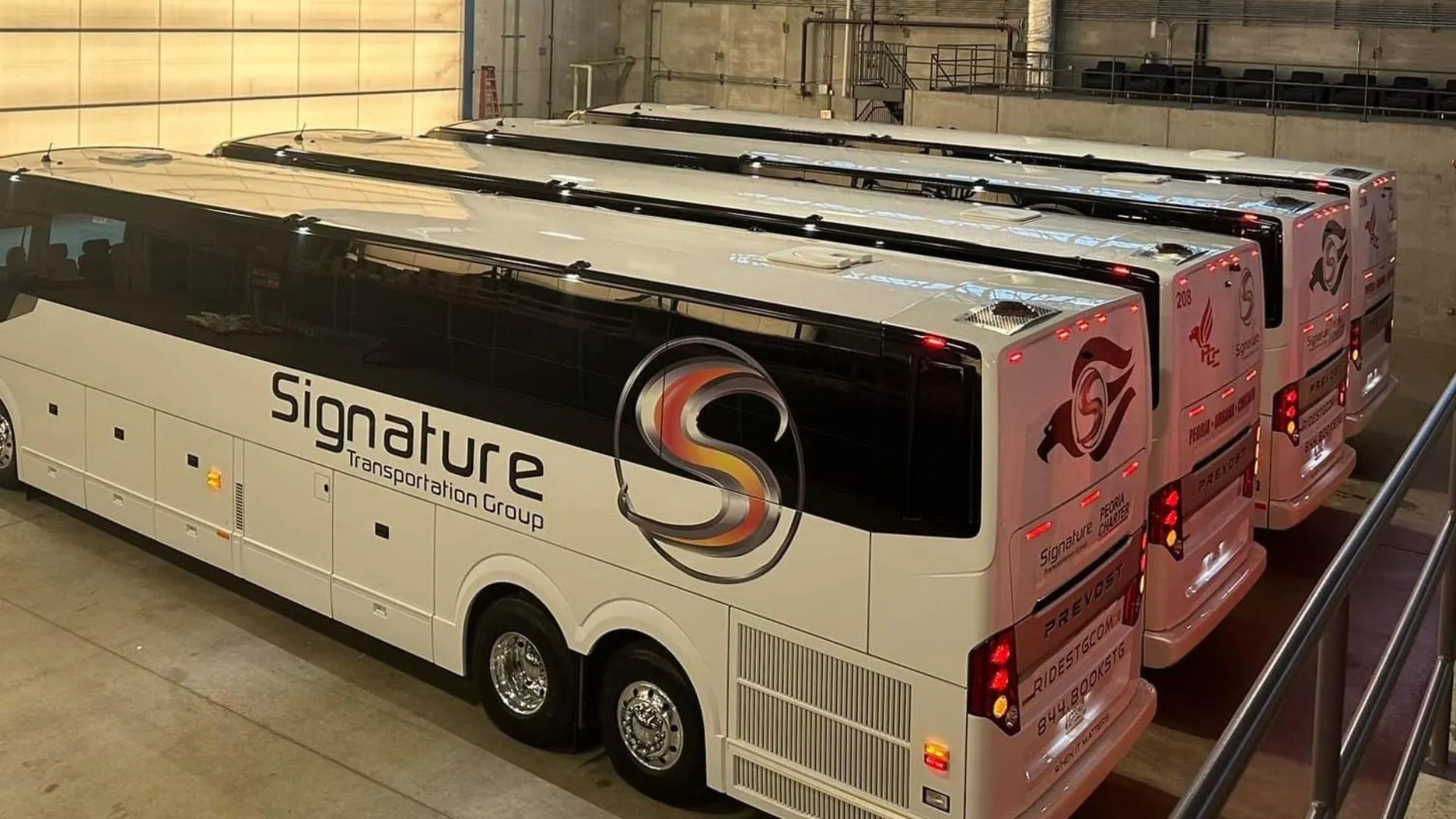 7 Smart Strategies for Booking a Bus Charter in Saskatoon During Peak Seasons