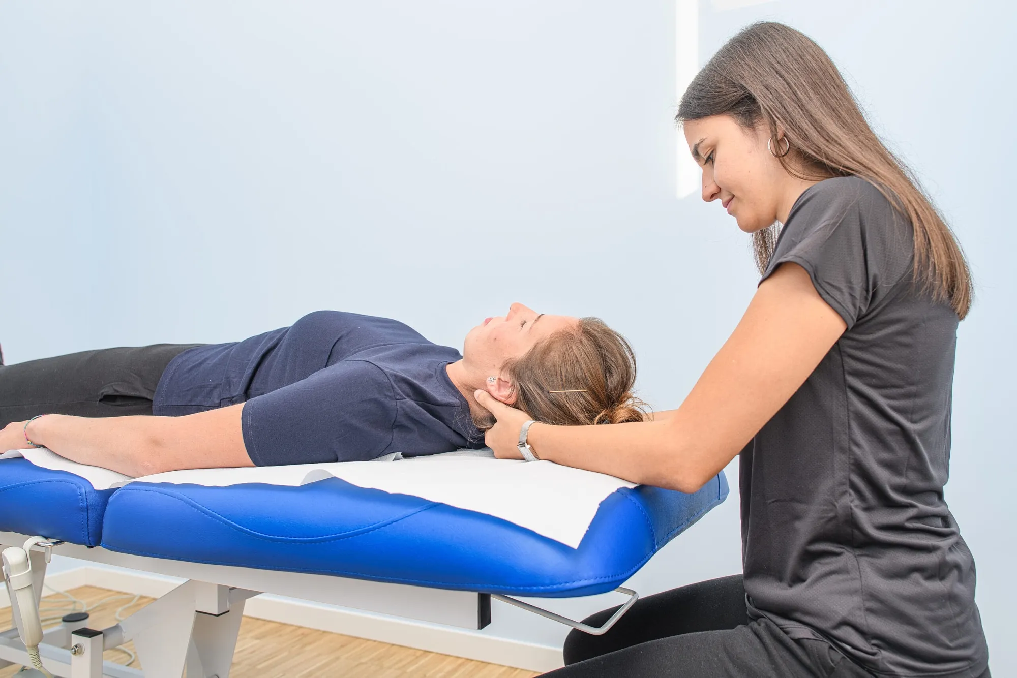 Neck Pain Treatment By Physiotherapists In Calgary NW
