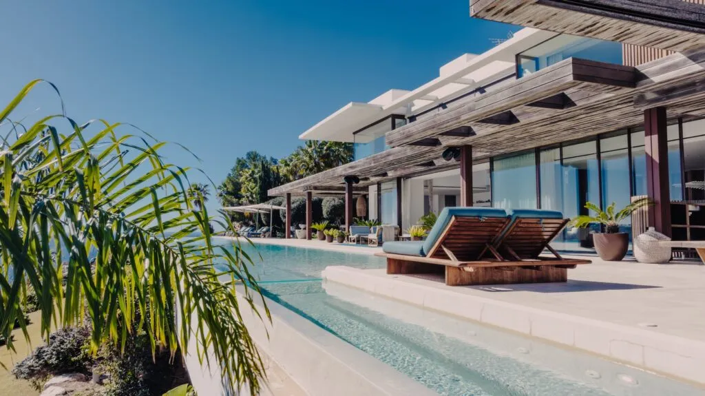 Is Ibiza Luxury Concierge Worth It for a Better Island Experience Today?