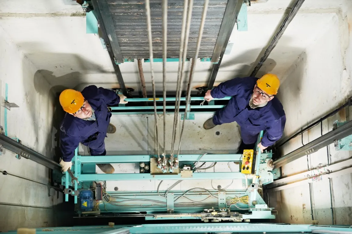 Factors to Consider Before Starting Elevator Installation Work
