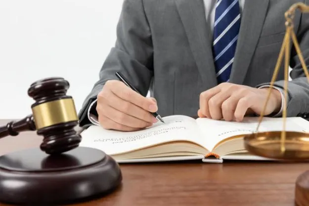 What to actually look for when choosing a family lawyer