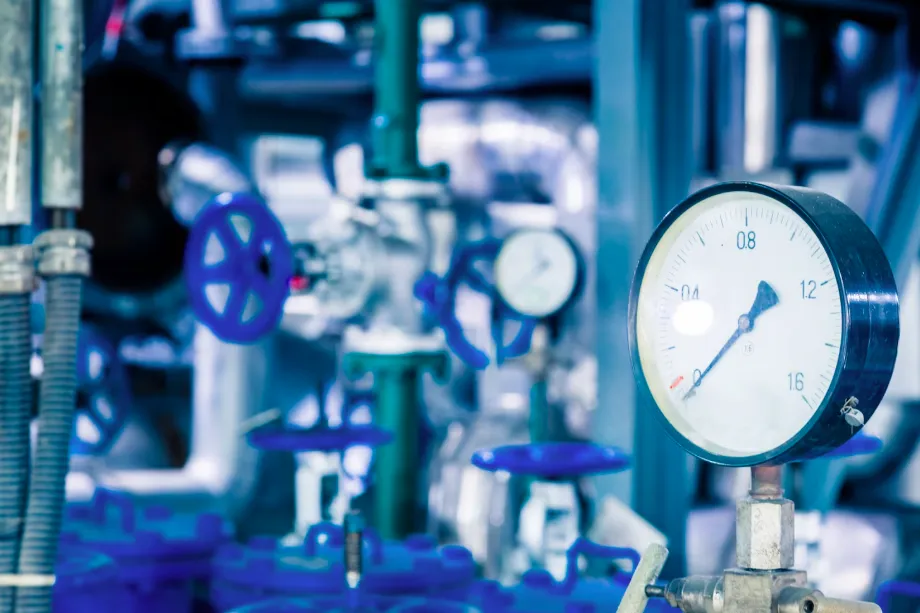 How Can an Industrial Gauges Supplier Improve Measurement Accuracy?