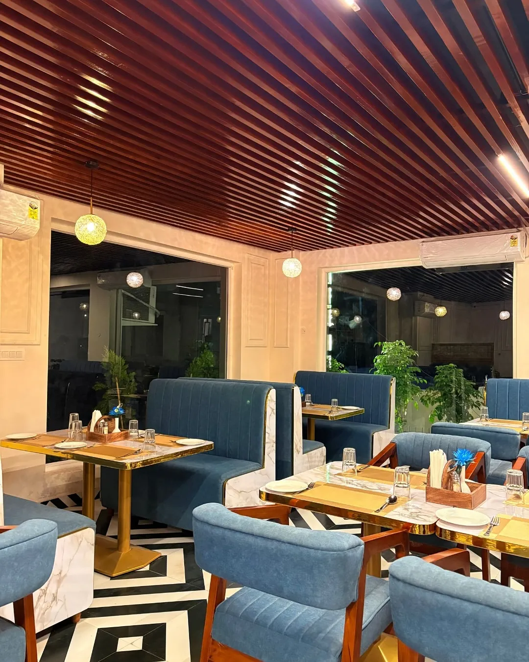 Cafe Hamsa Rishikesh: Menu, Ambience, Reviews & Why You Should Visit