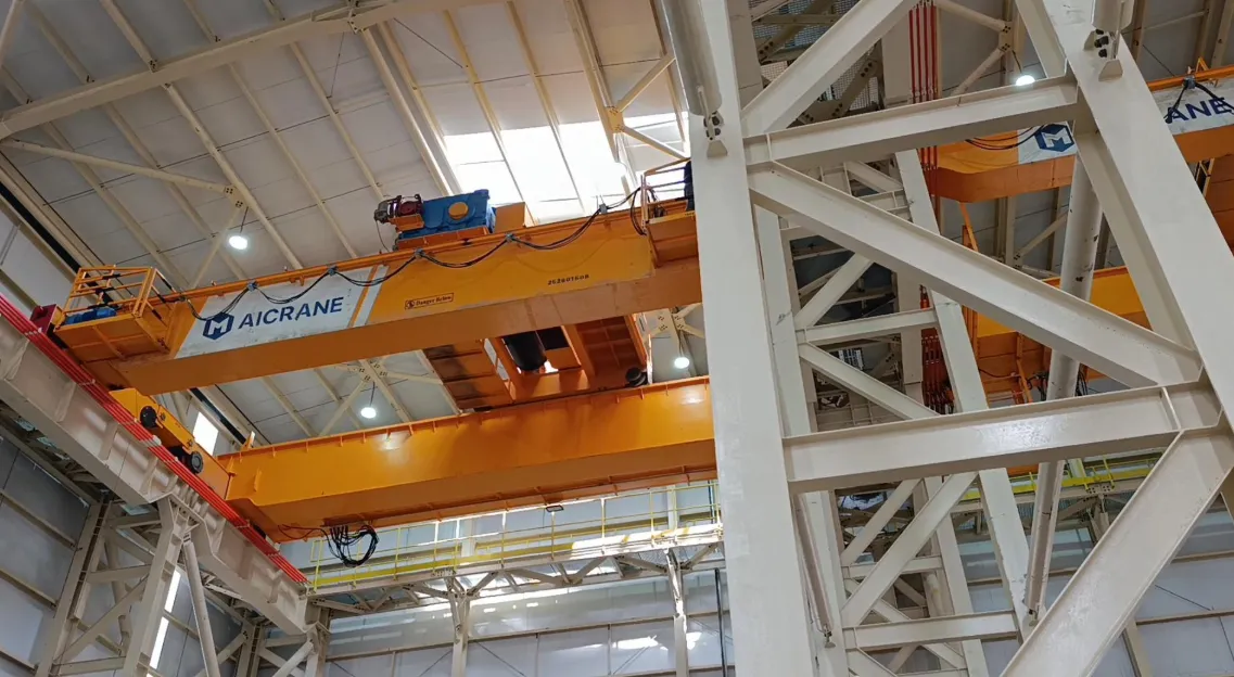 The Shift to Wireless: Why Factories Are Replacing Pendant Cables with Radio Controls