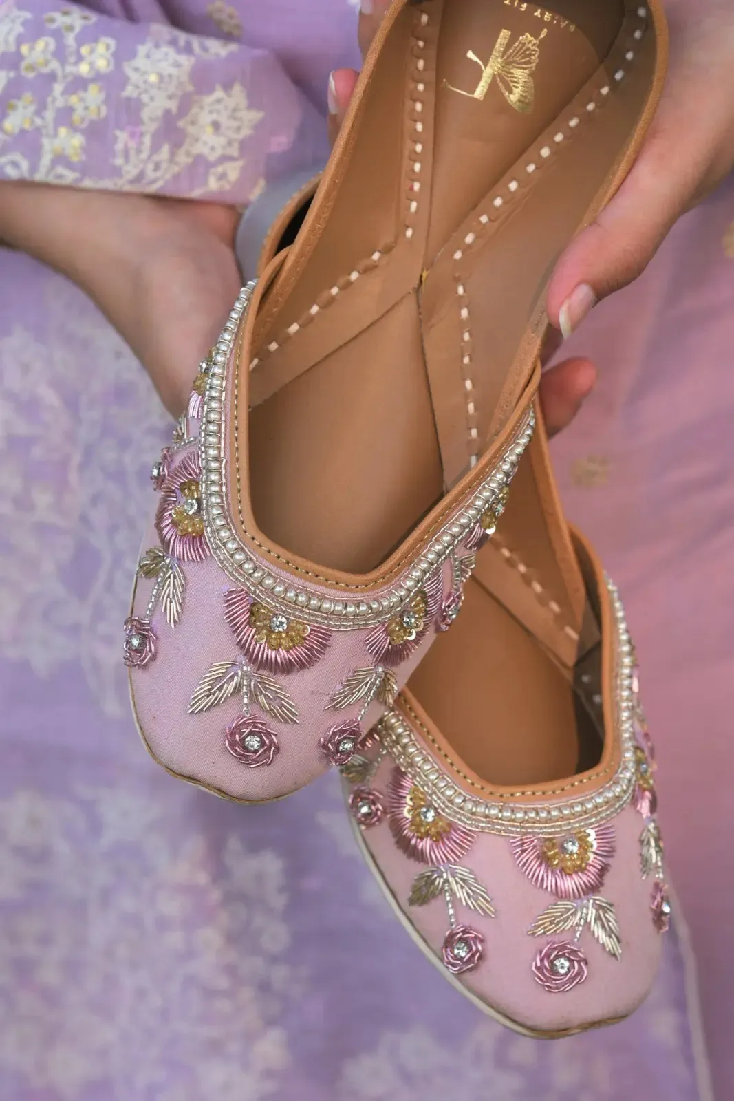 How to Buy the Perfect Pink Jutti for Women