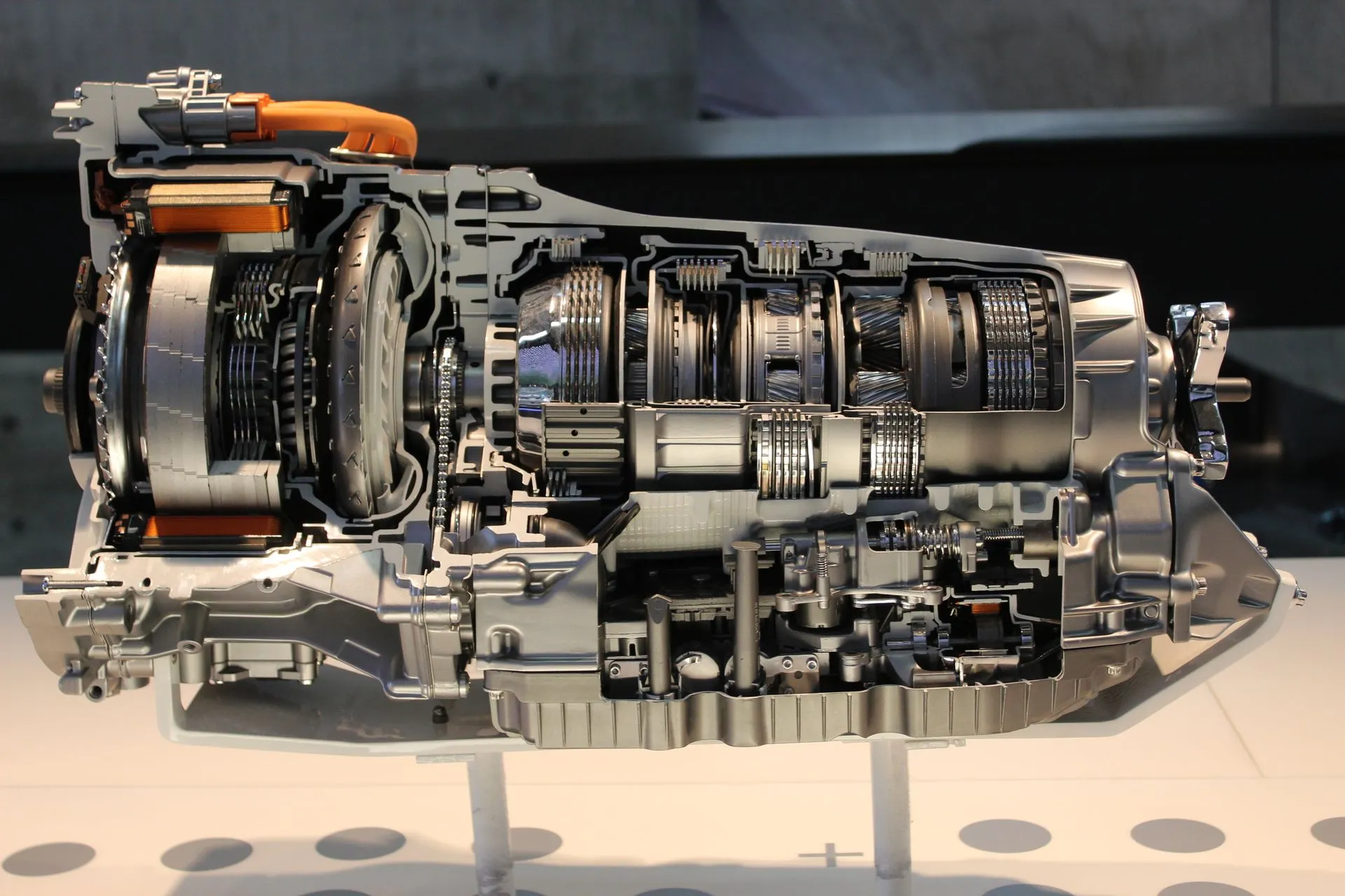 Key Factors to Consider When Buying a Transmission for Sale Online