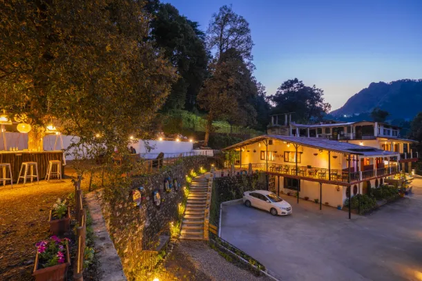 Looking Up the Best Hostels Near Me in Nainital? Start Here