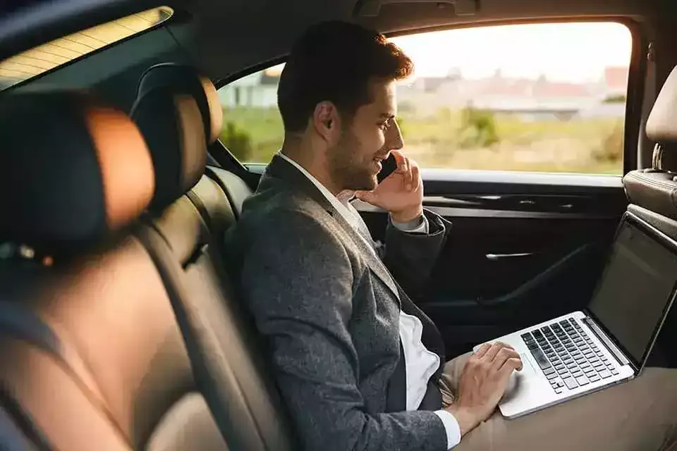 Lang Lang Taxi For Early Flights, Local Appointments And Weekend Travel