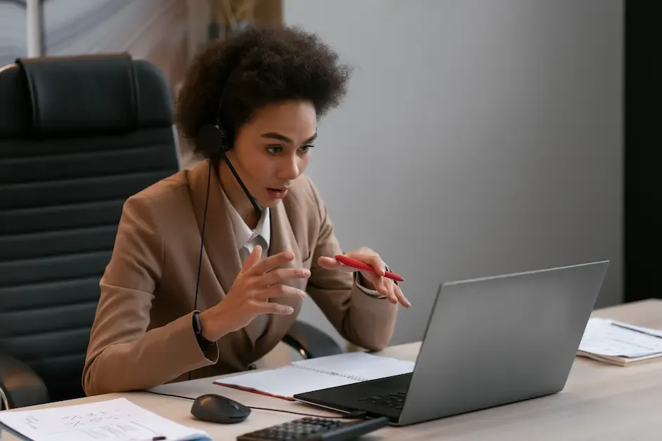The Complete Guide to Hiring a Virtual Legal Assistant (Without the Overhead)