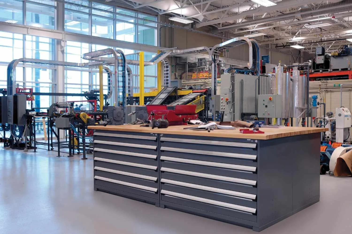 How to Choose the Right Industrial Storage Shelving System