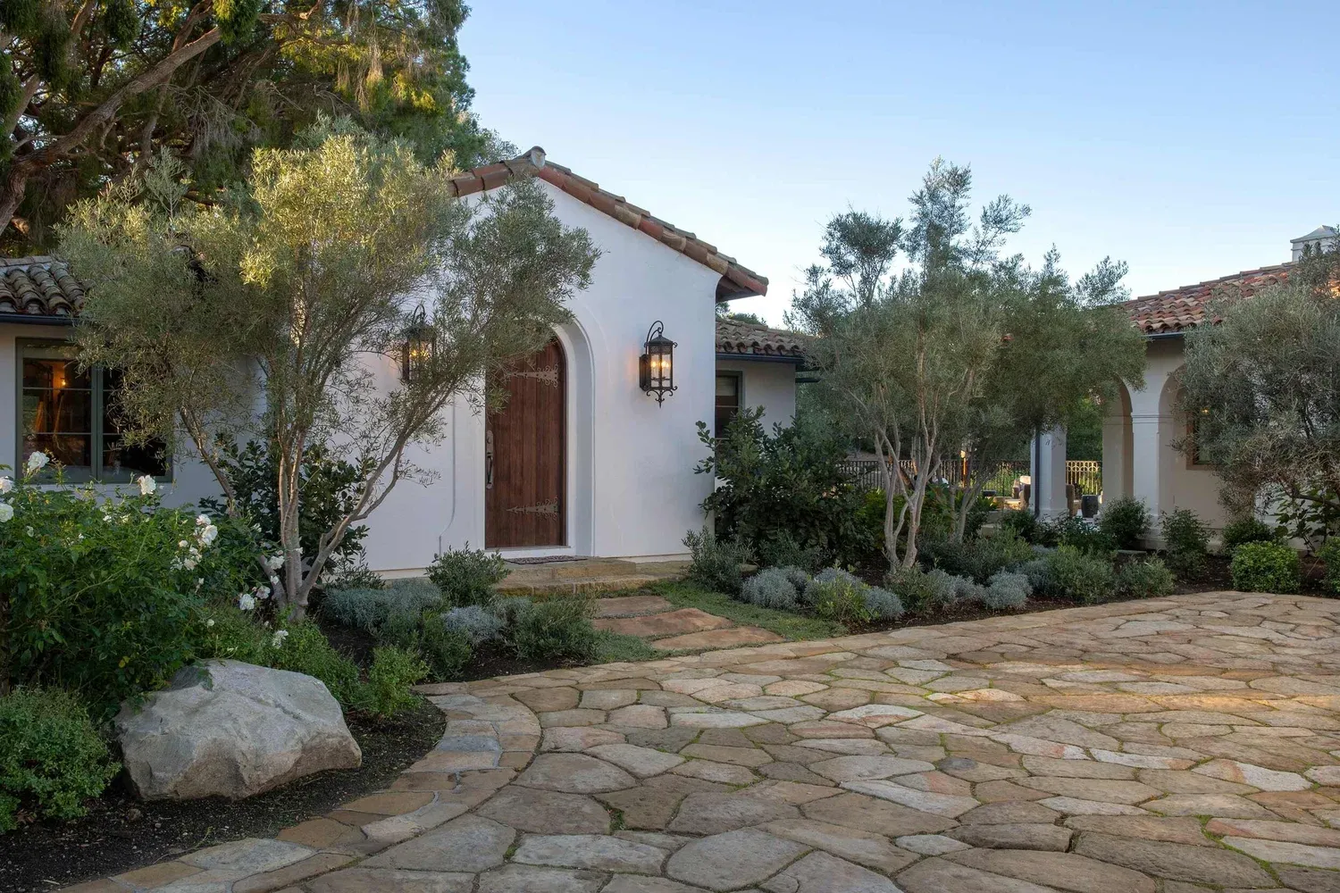 Modern Spanish Colonial House Plans: Choosing the Right Layout for Your Lifestyle!