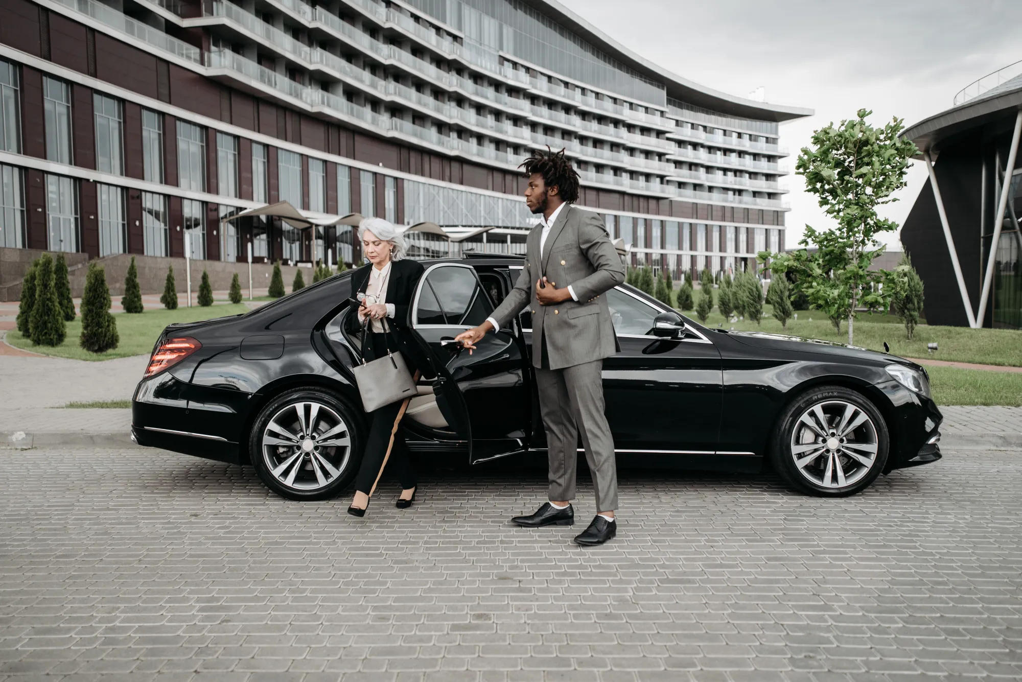 Corporate Transportation Services in Arlington for Professional Business Travel