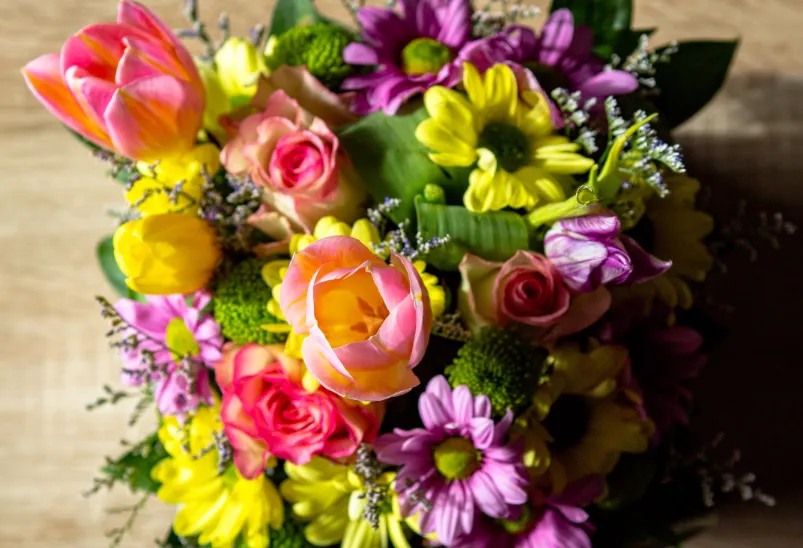 The Benefits of Choosing Local Flower Delivery for Fresher Blooms