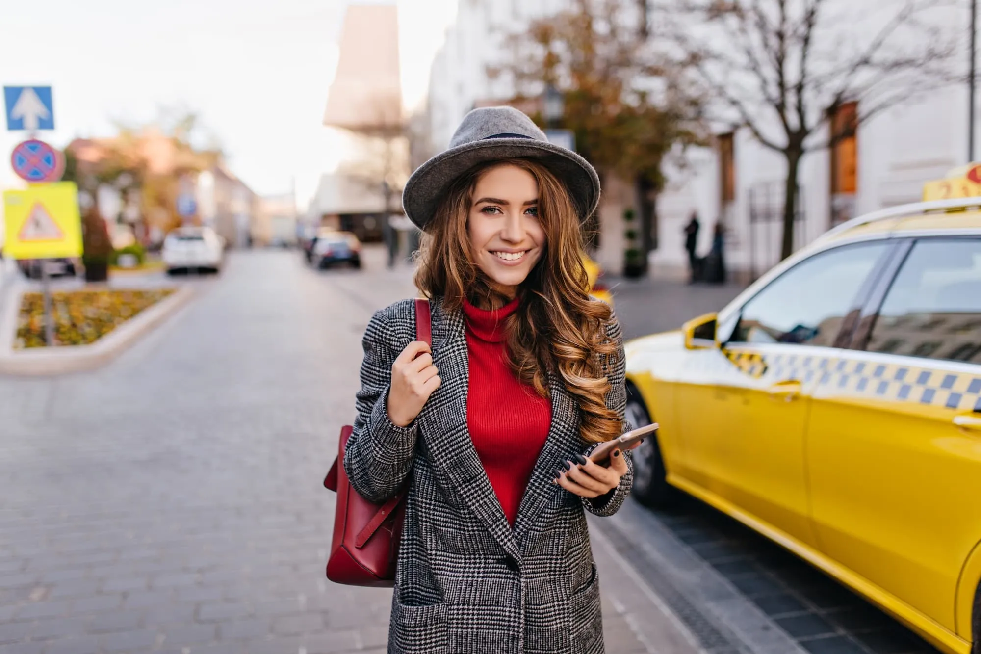 How to Choose the Best Taxi Service in Jaipur for a Safe and Affordable Ride