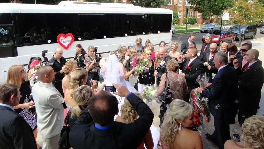 Why Wedding Shuttle Services Are The Secret Weapon Of Top Planners