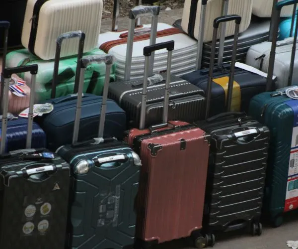 Vacation Without the Weight: How Sending Your Luggage Ahead Makes Family Trips Easier