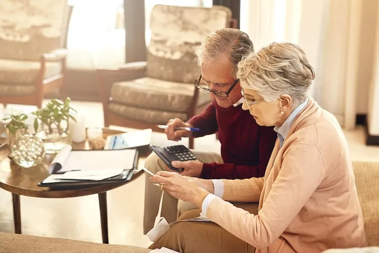 Why Do Most People Miss Higher Value When They Cash Out a Life Insurance Policy Too Quickly?