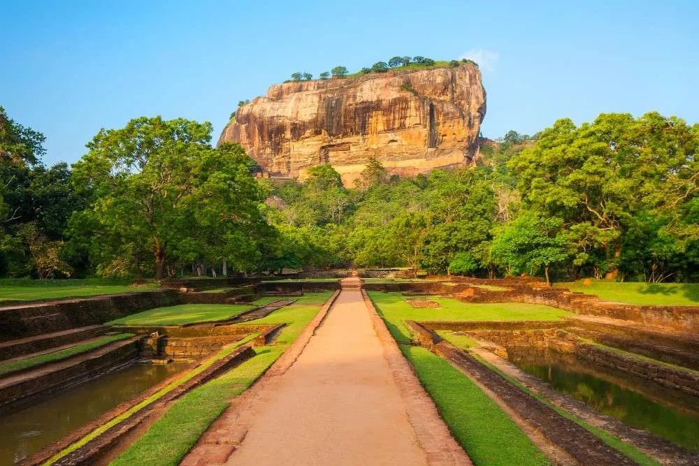 Our Best Opinions of Sri Lanka (and the Things to Do for Travellers)