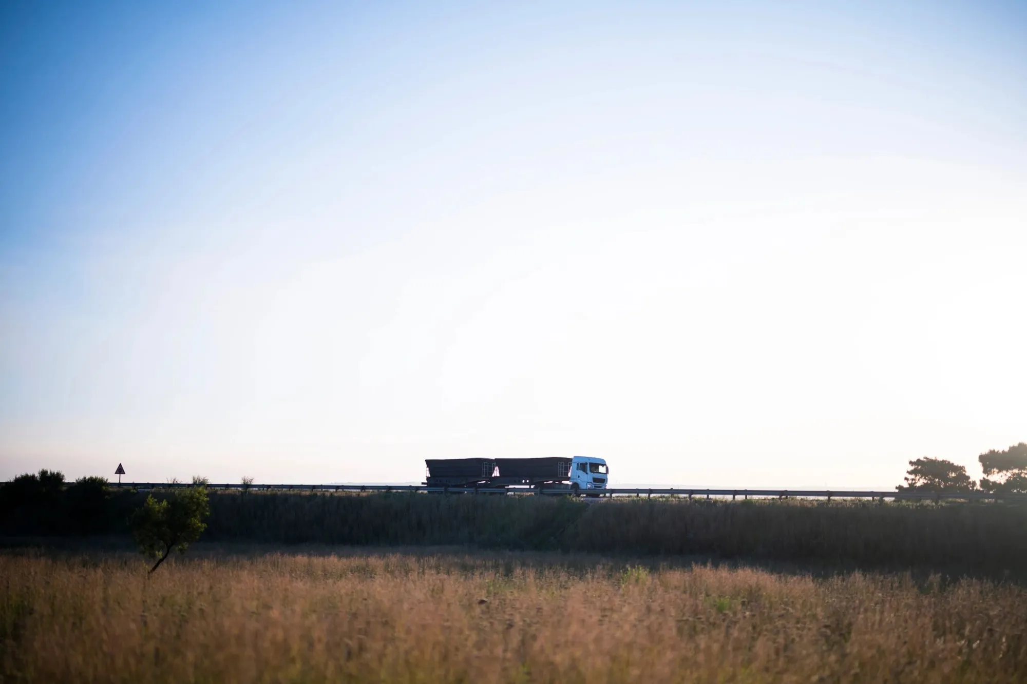 How a Truck Accident Lawyer in New Mexico Can Help After a Serious Crash