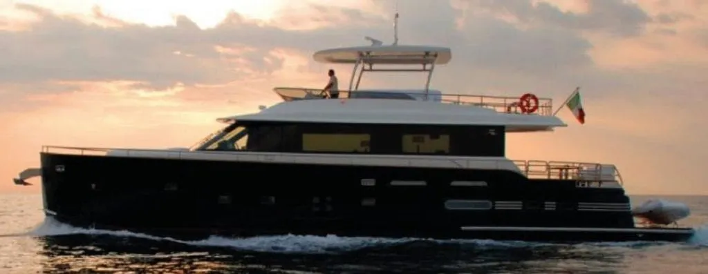 Azimut Yachts for Sale in Miami: New vs. Used Guide (2026)